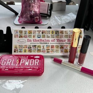 COPY - BNIB THE BALM (2)Palettes 2 lip products